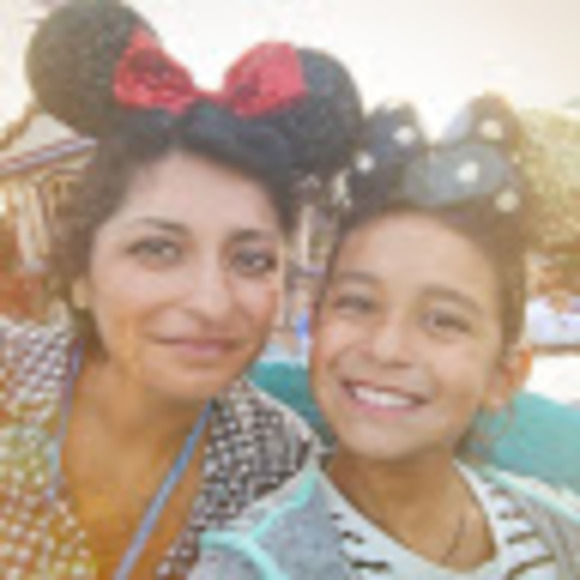 Meet your Posher, Lisette - Picture 1 of 1